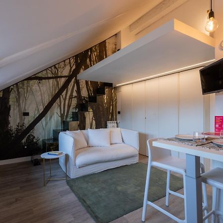 Mansarda In Bianco By Wonderful Italy Apartment Торино Екстериор снимка